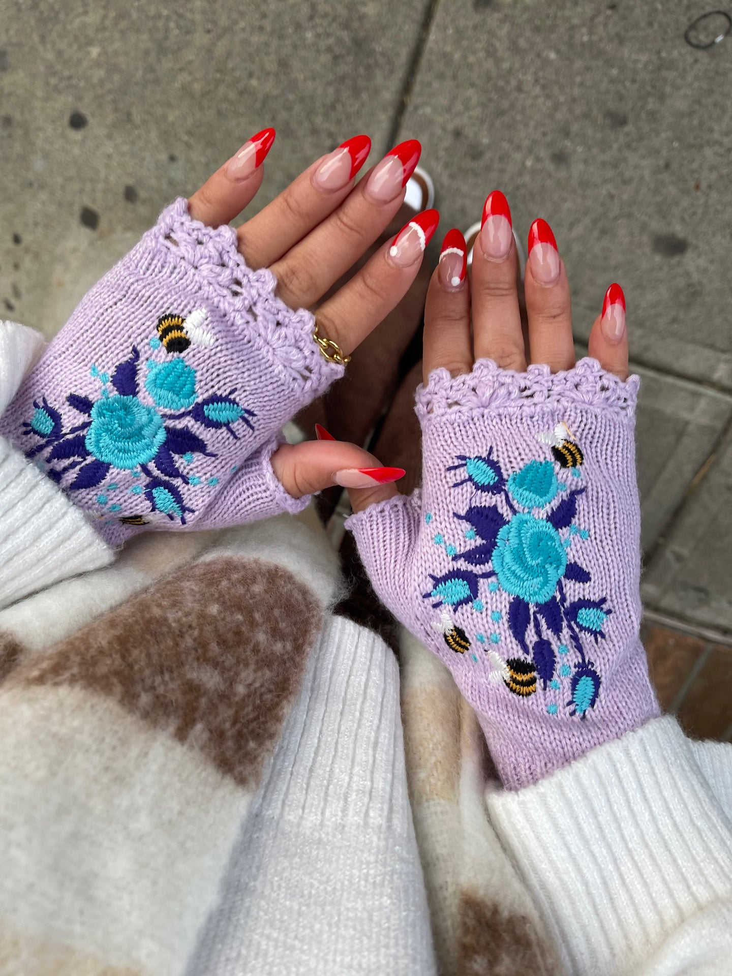 Busy Bee Embroidered Fingerless Gloves